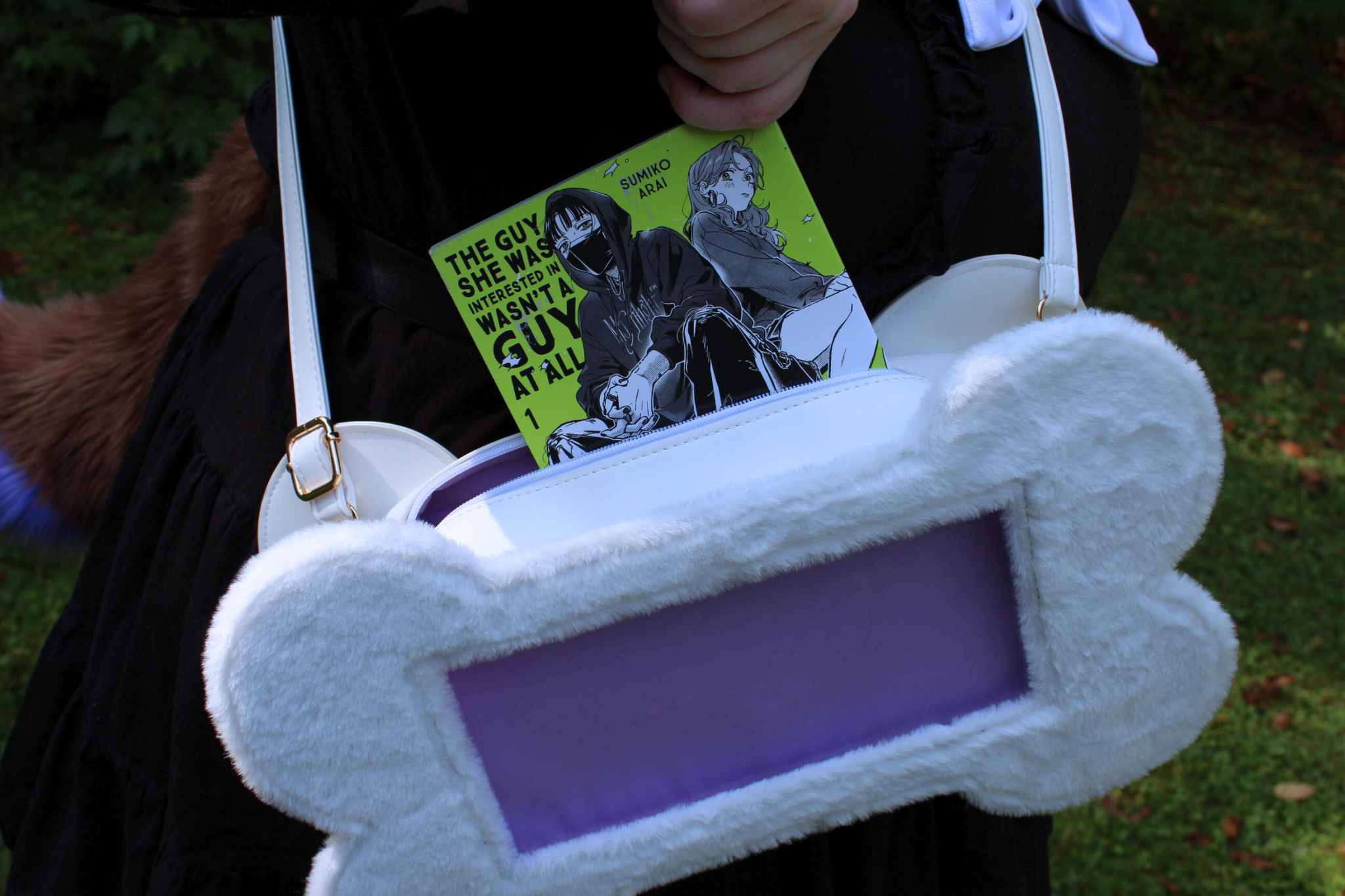 (White) Doggie Bone Ita Bag - B-GRADE LEFTOVERS