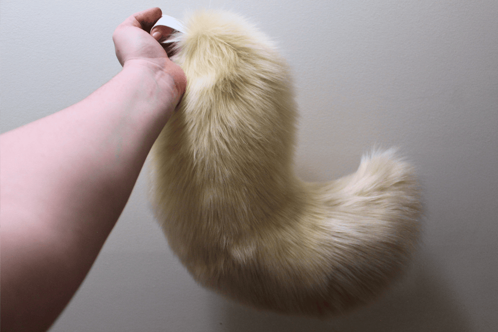 DISCOUNTED Blond Half-Curl Tail - puppypilled