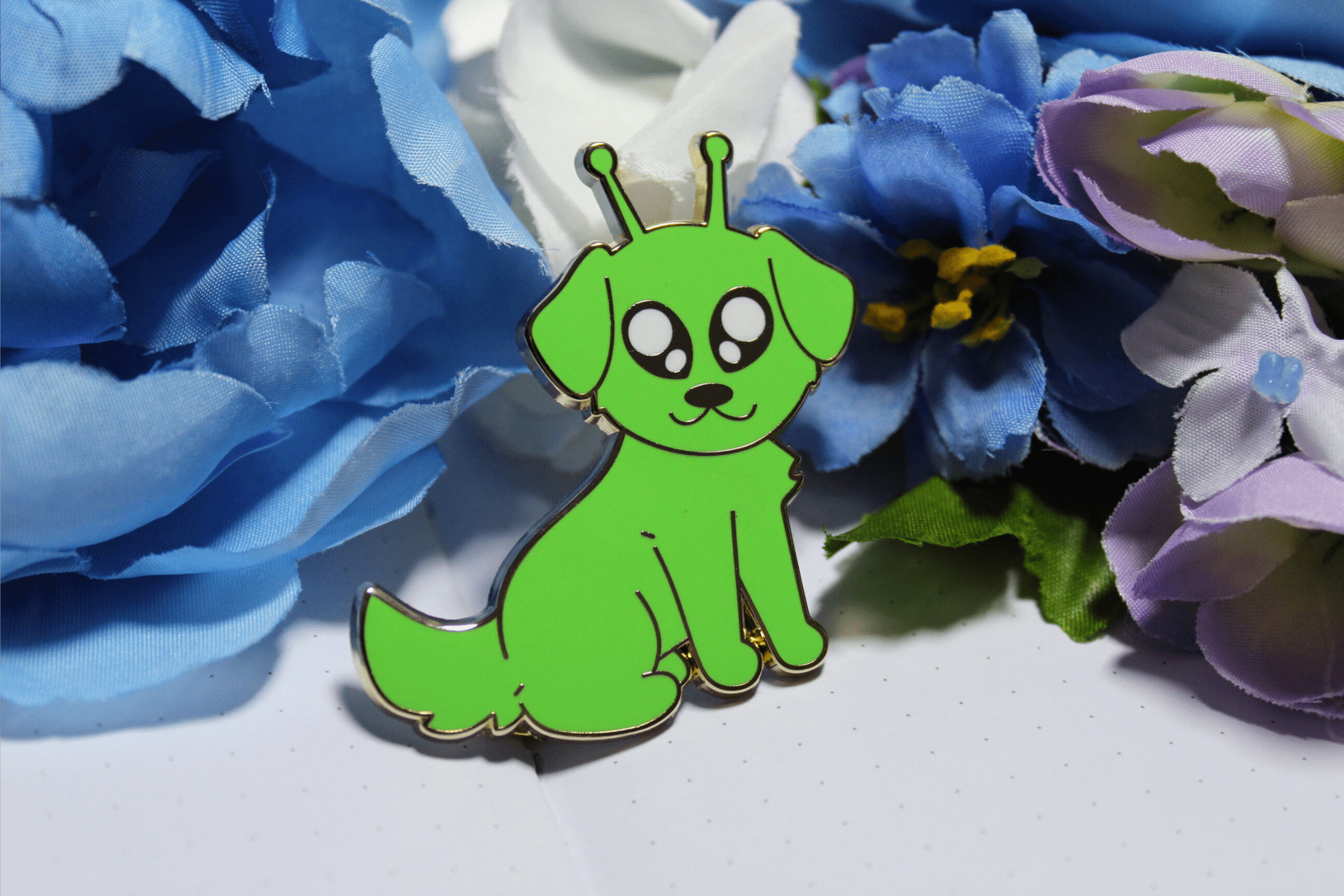Gleeby Puppy Enamel Pin - puppypilled