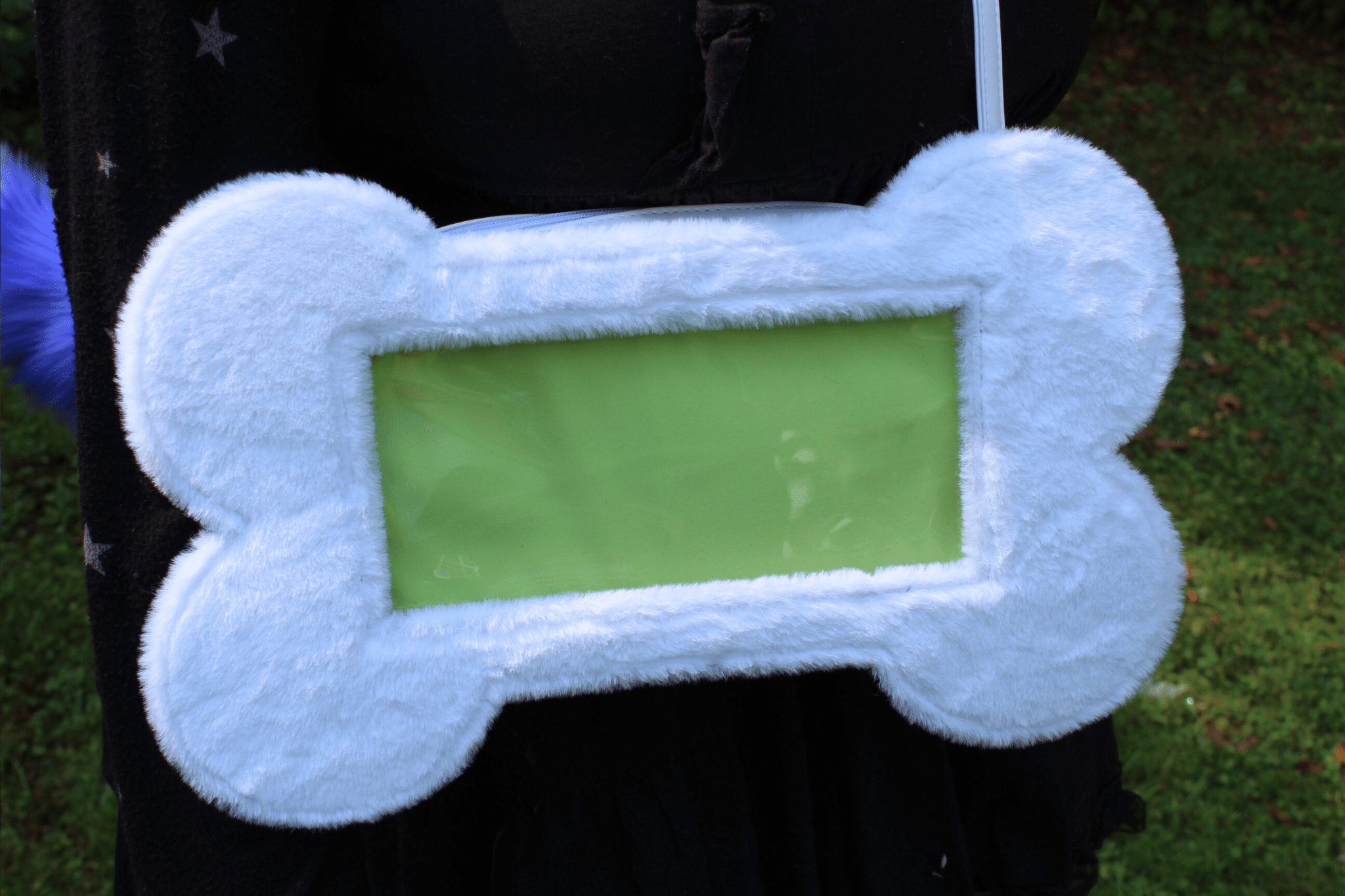 (White) Doggie Bone Ita Bag - B - GRADE LEFTOVERS - puppypilled